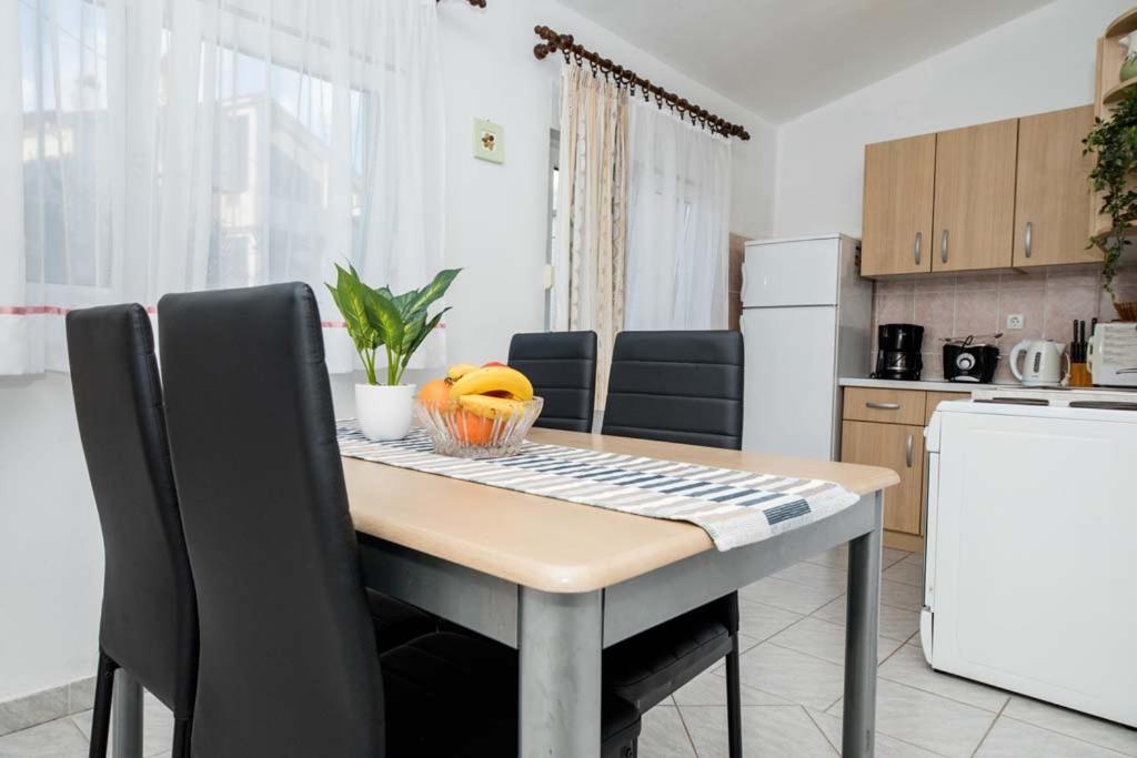 Apartmani Luka Banjol المظهر الخارجي الصورة