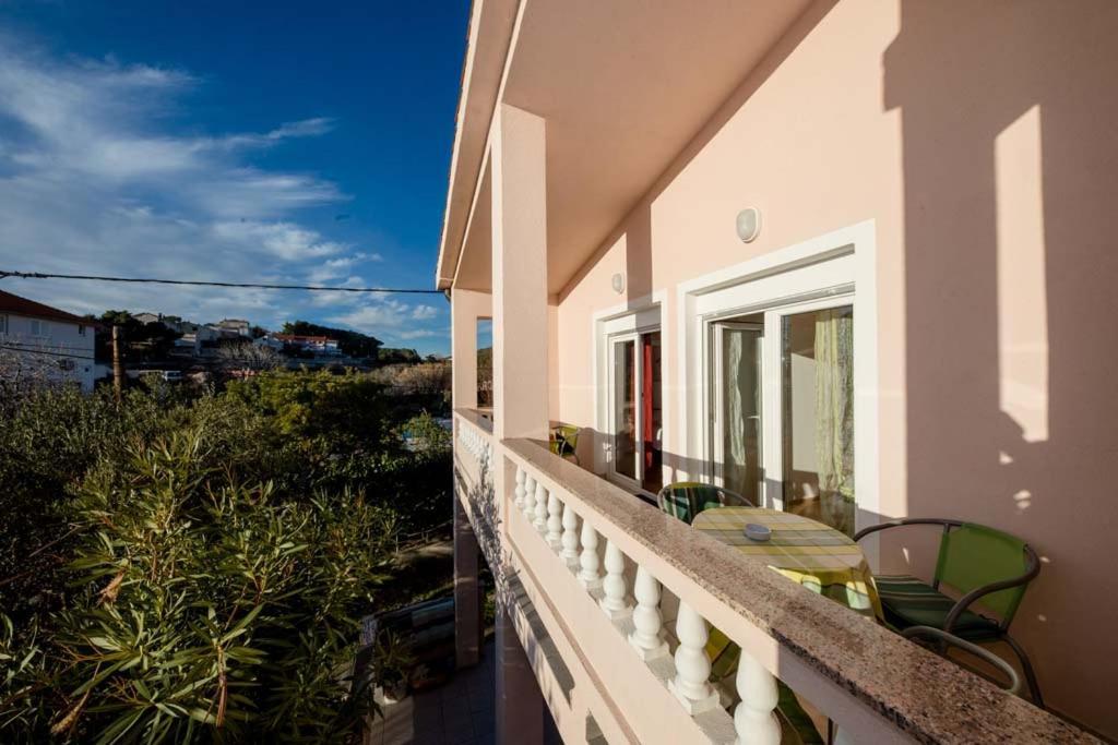 Apartmani Luka Banjol المظهر الخارجي الصورة