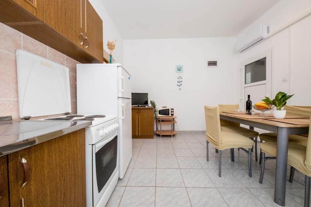 Apartmani Luka Banjol المظهر الخارجي الصورة