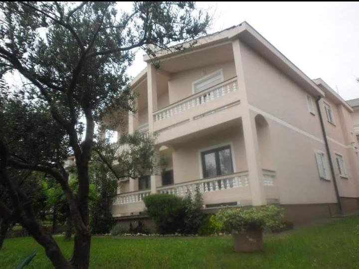 Apartmani Luka Banjol المظهر الخارجي الصورة