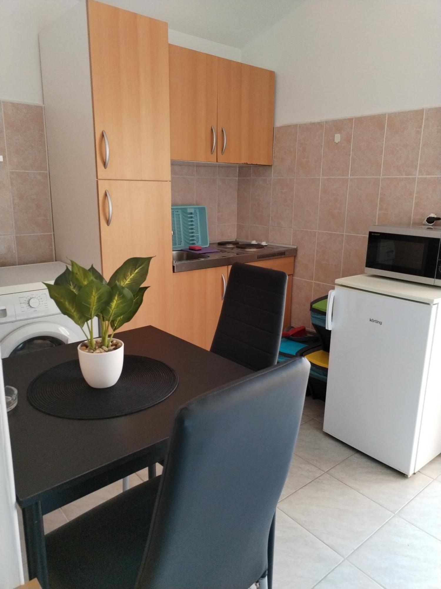 Apartmani Luka Banjol الغرفة الصورة